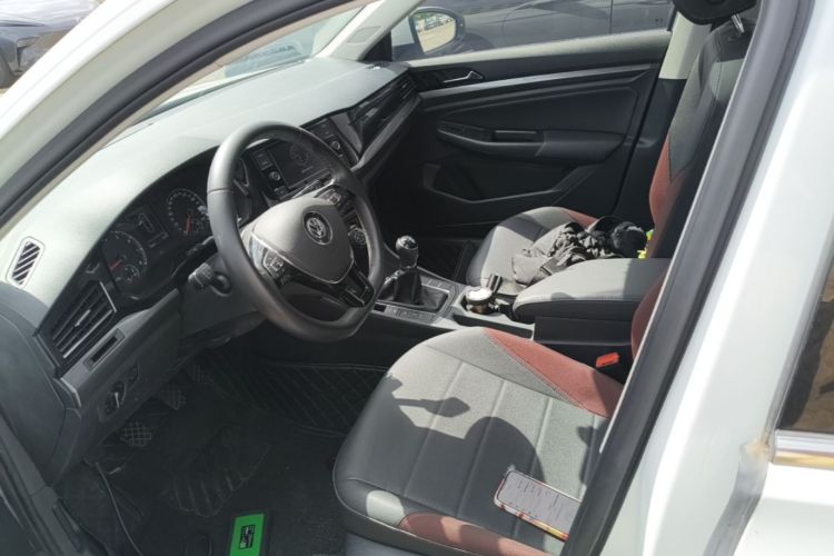 Volkswagen Bora 2020 car image #15