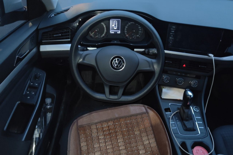 Volkswagen Bora 2022 car image #15