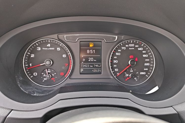 Audi Q3 2017 #12 Audi Q3 2017 car image #12
