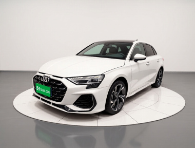 Audi A3 2025 immagine di auto 