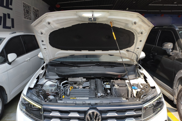 Volkswagen T-Cross 2020 #20 Volkswagen T-Cross 2020 car image #20