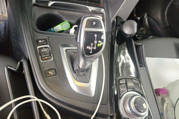 BMW 3 Series 2016 #18 BMW 3 Series 2016 car image #18