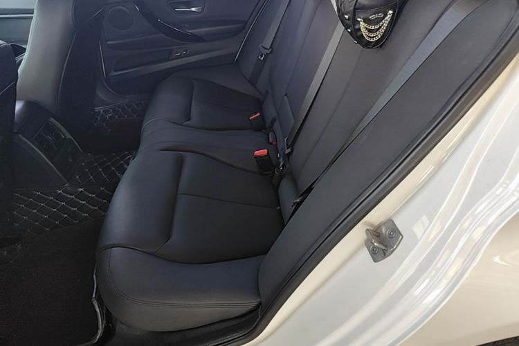 BMW 3 Series 2017 #19 BMW 3 Series 2017 car image #19