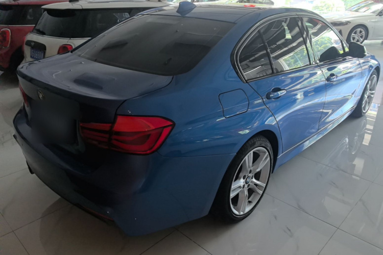 BMW 3 Series 2018 #7 BMW 3 Series 2018 car image #7