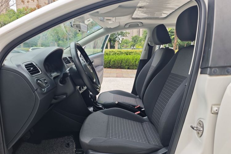 Volkswagen Polo 2017 #23 Volkswagen Polo 2017 car image #23