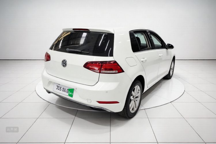 Volkswagen Golf 2018 car image #7