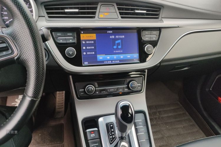 GEELY Emgrand GS 2017 صورة سيارة #15