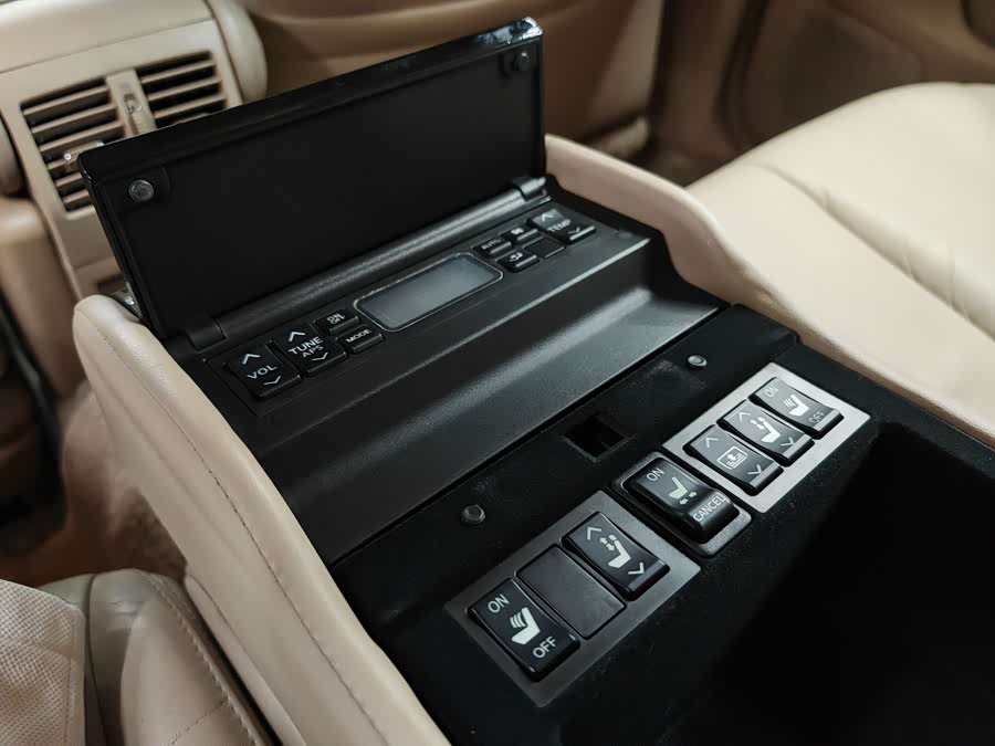 日产 CIMA 2004 汽车图片 #20