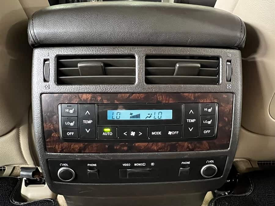 丰田 兰德酷路泽 2011 汽车图片 #20