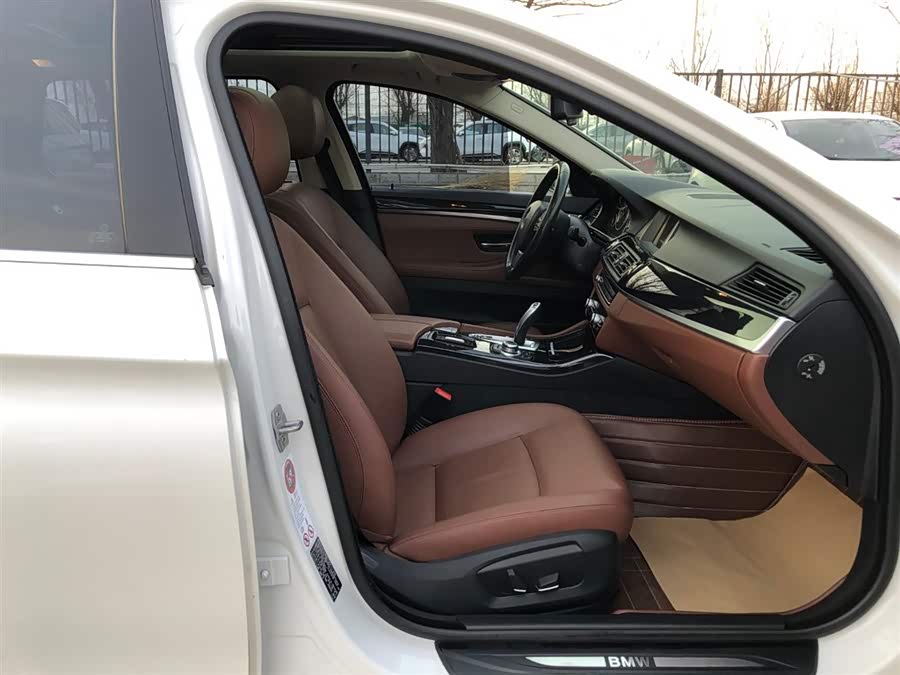 BMW 5 Series (Imported) 2014 car image #20