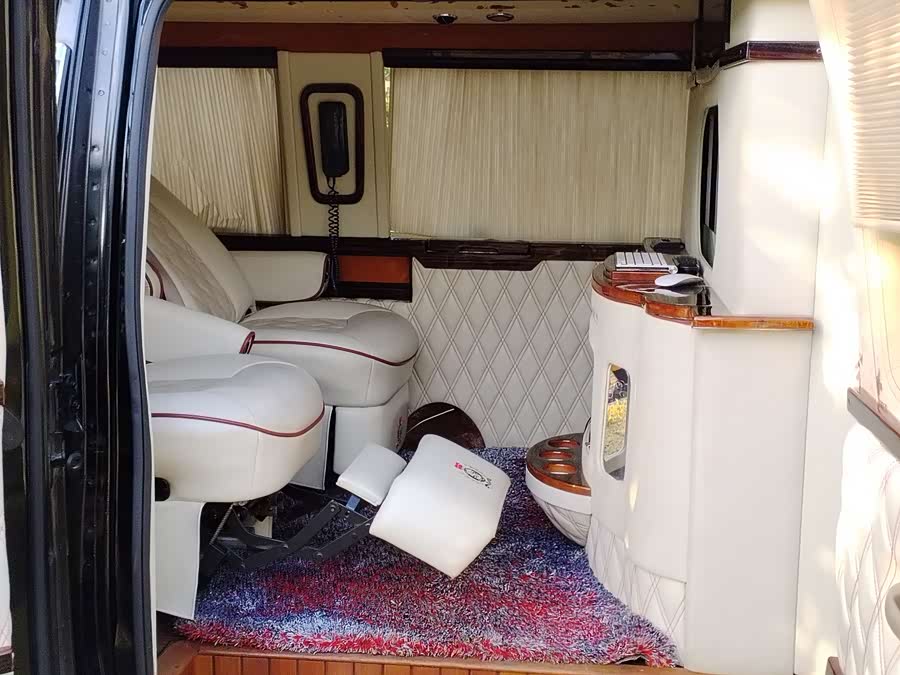 Ford E350 2011 imagem de carro #20