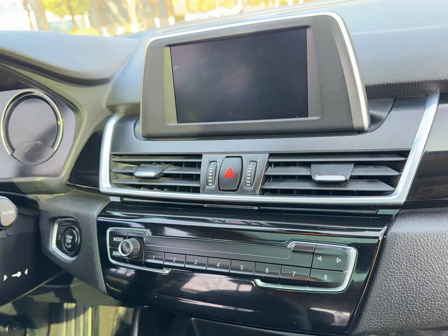 BMW 2 Series Tourer 2019 car image #20