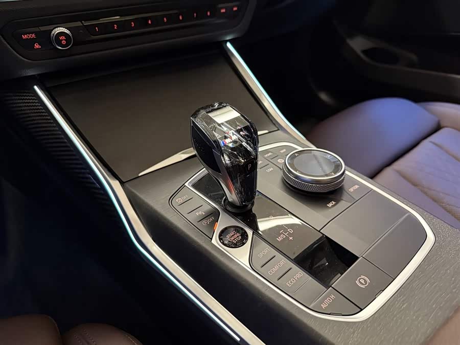 BMW i4 M50 2022 #20 BMW i4 M50 2022 car image #20