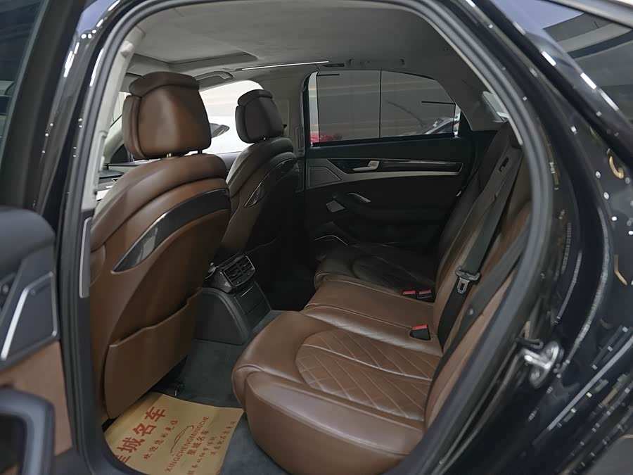 Audi S8 2015 car image #20