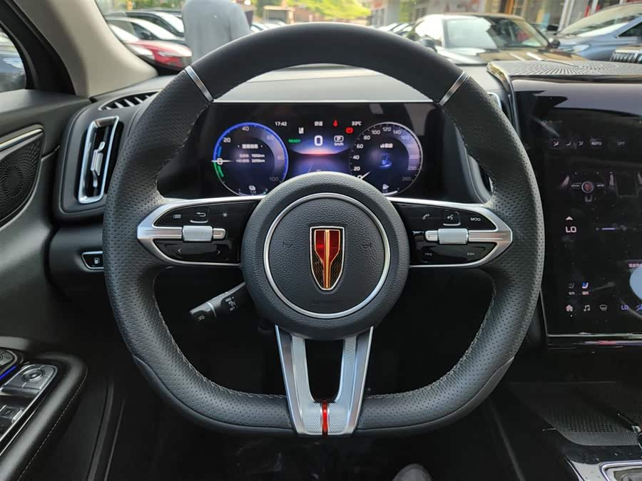 HongQi HS3 PHEV 2024 #20 HongQi HS3 PHEV 2024 car image #20