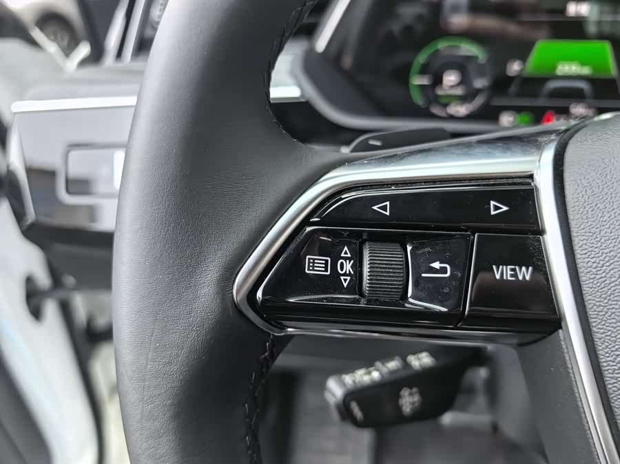 Mercedes-Benz SLK AMG 2025 #20 Mercedes-Benz SLK AMG 2025 car image #20