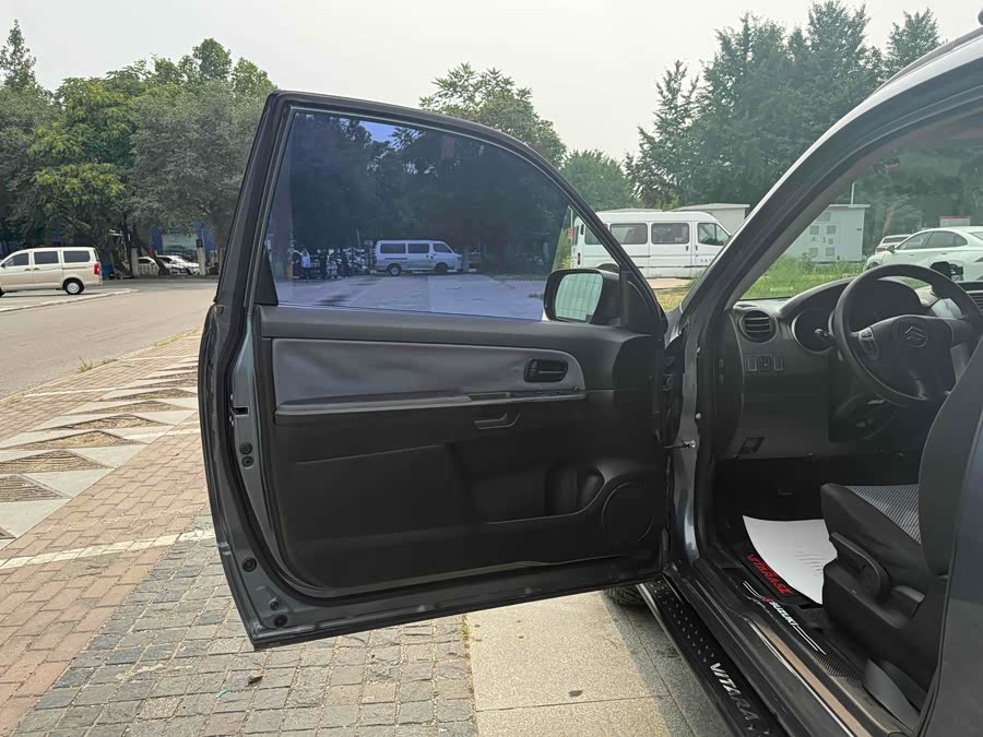 铃木 超级维特拉 2008 汽车图片 #20