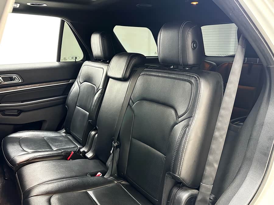 Ford Explorer (Imported) 2017 #20 Ford Explorer (Imported) 2017 car image #20