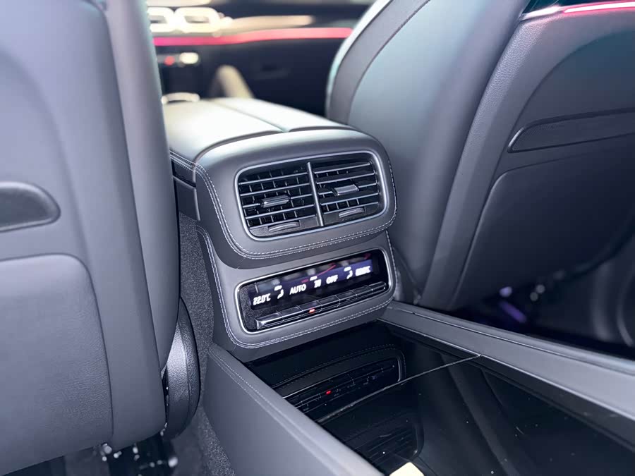 Mercedes-Benz Maybach GLS 2024 #20 Mercedes-Benz Maybach GLS 2024 imagem de carro #20