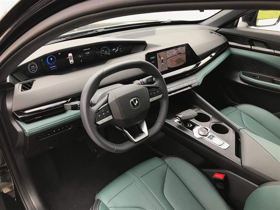 Changan UNI-V iDD 2024 #20 Changan UNI-V iDD 2024 car image #20