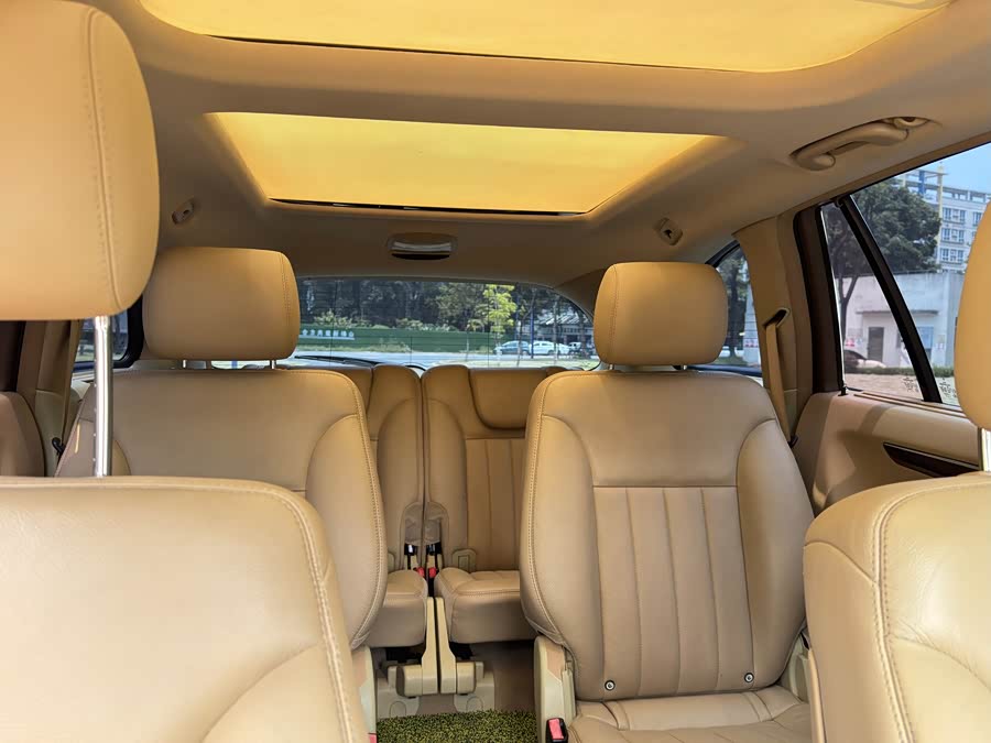 Mercedes-Benz R Class 2009 car image #20