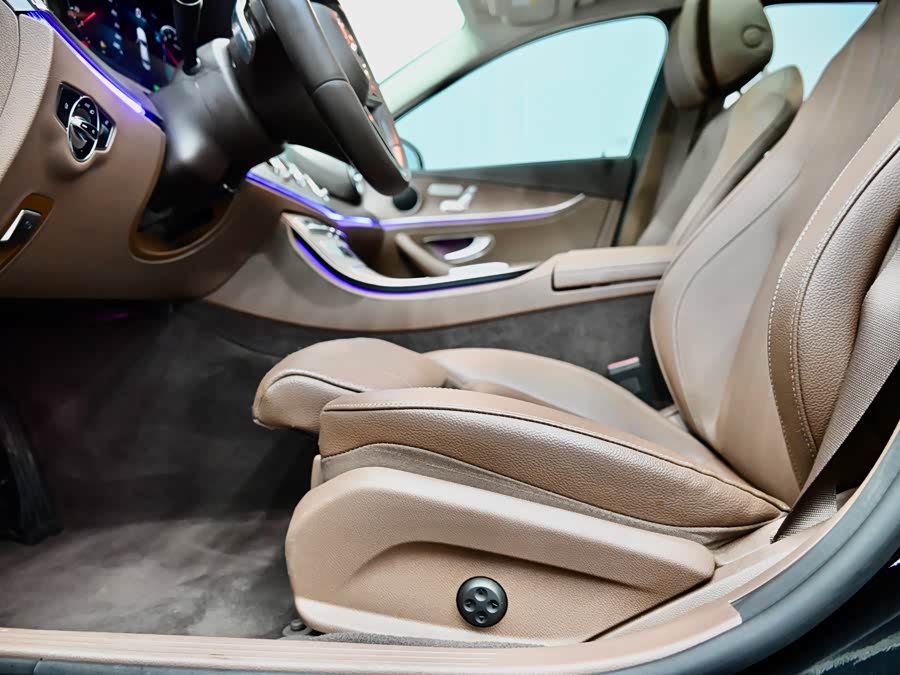 Mercedes-Benz E Class New Energy 2021 car image #20