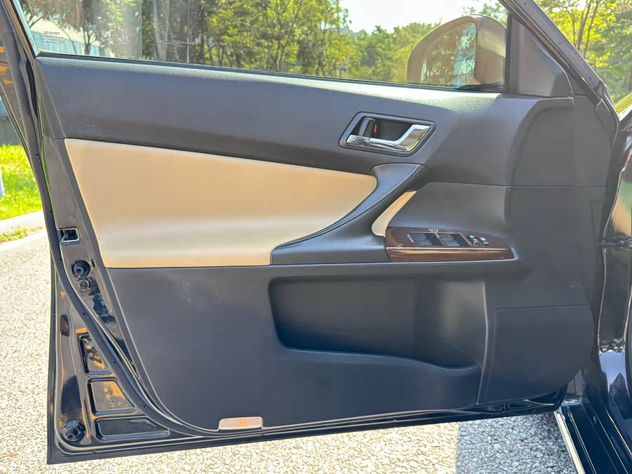 Toyota Reiz 2015 immagine di auto #20