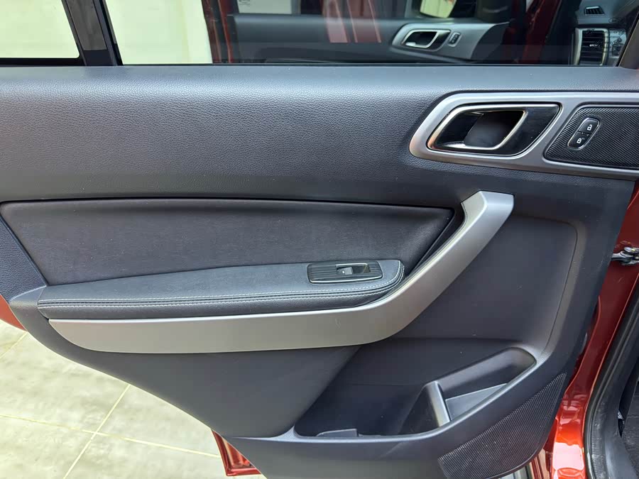 Ford Everest 2019 #20 Ford Everest 2019 car image #20