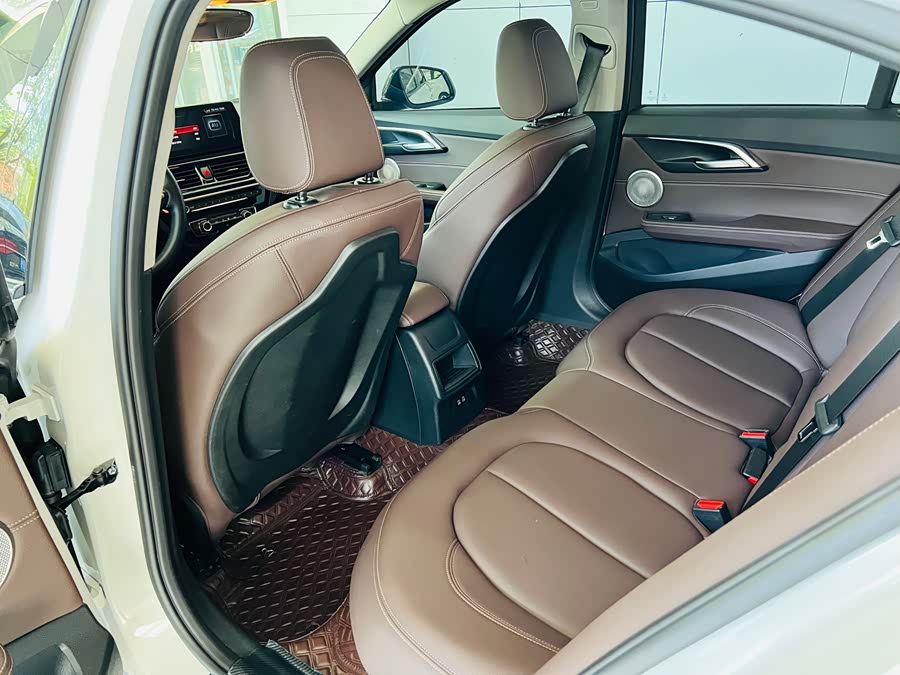 BMW 1 Series 2023 #20 BMW 1 Series 2023 car image #20