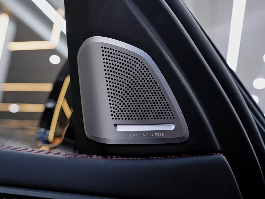 BMW X6 M 2017 #20 BMW X6 M 2017 car image #20