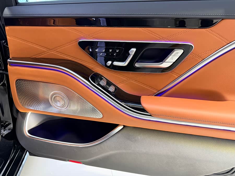 Mercedes-Benz Maybach S Class 2021 immagine di auto #20