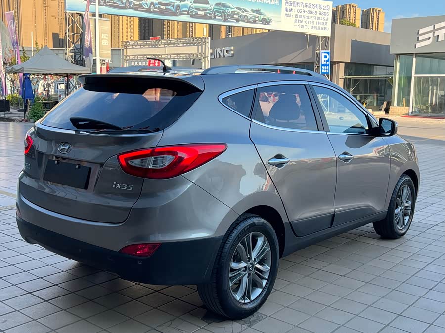 Hyundai ix35 2014 car image #20