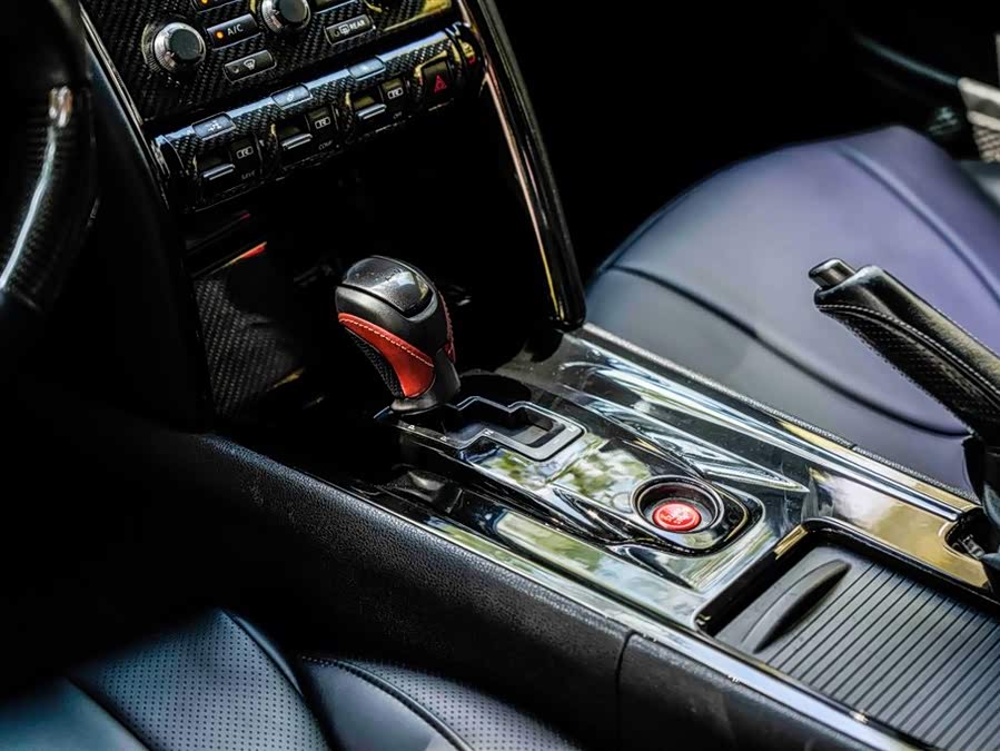 日产 日产GT-R 2012 汽车图片 #20