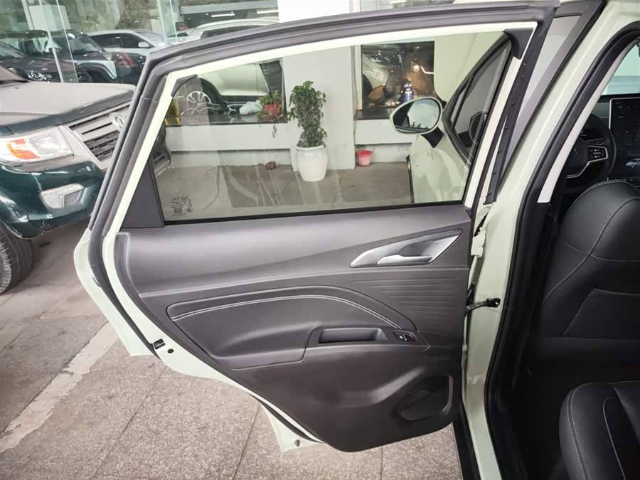 哪吒汽车 哪吒AYA 2024 汽车图片 #20