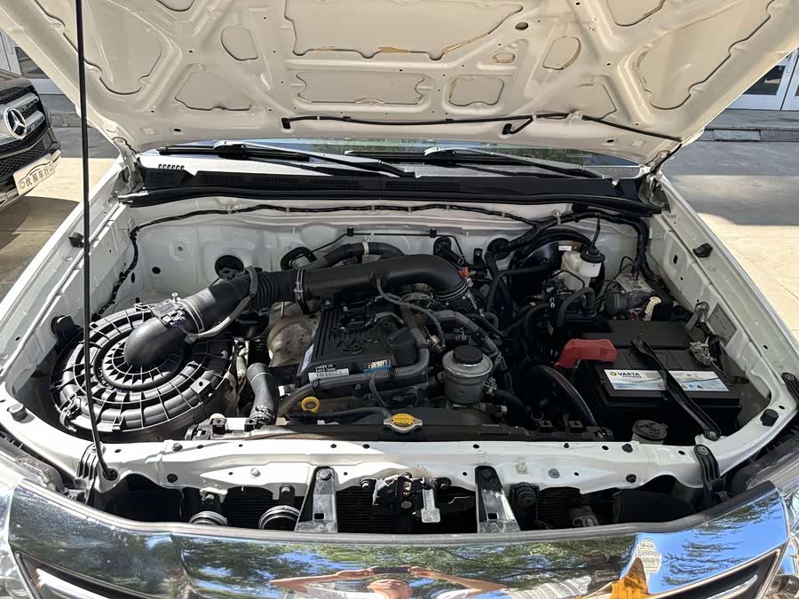 Toyota Fortuner 2016 immagine di auto #20