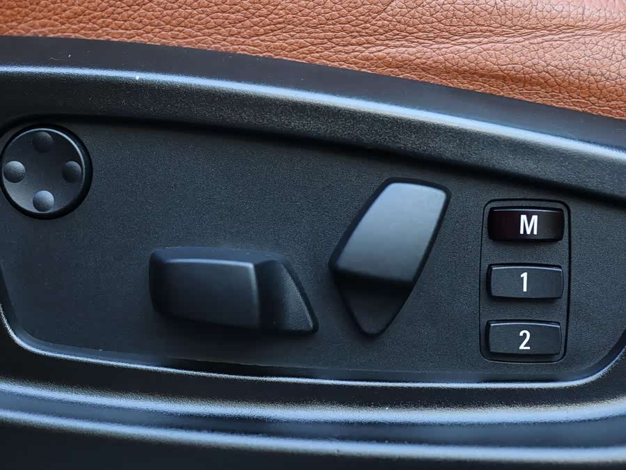 BMW X6 M 2012 car image #20