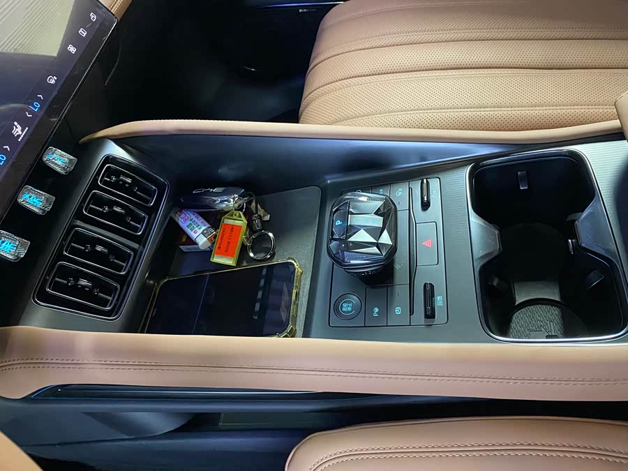 BYD SongL EV 2024 #20 BYD SongL EV 2024 car image #20