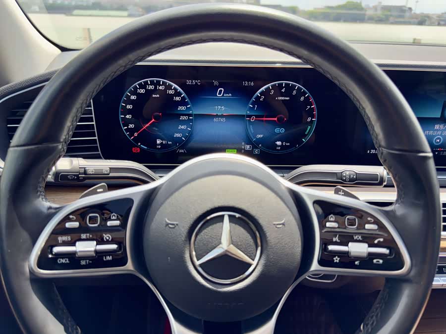 Mercedes-Benz GLE Class New Energy 2022 car image #20