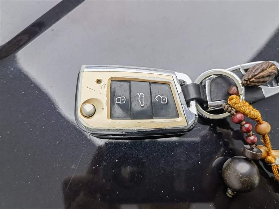 Volkswagen Santana Classic 2010 #20 Volkswagen Santana Classic 2010 صورة سيارة #20