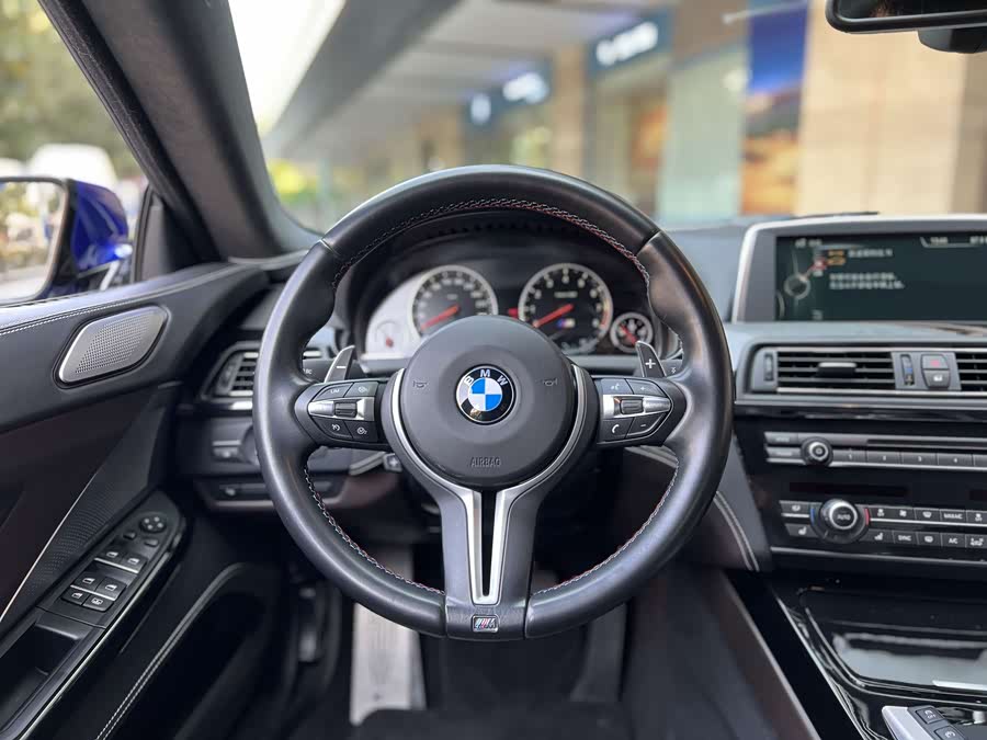 BMW M6 2015 car image #20