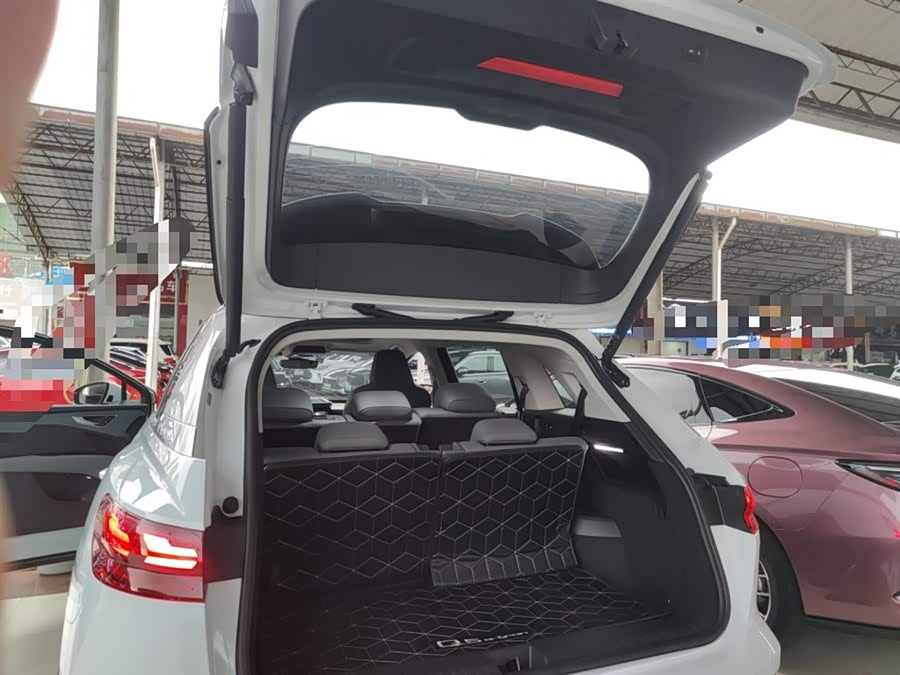 Audi Q5 e-tron 2024 immagine di auto #20