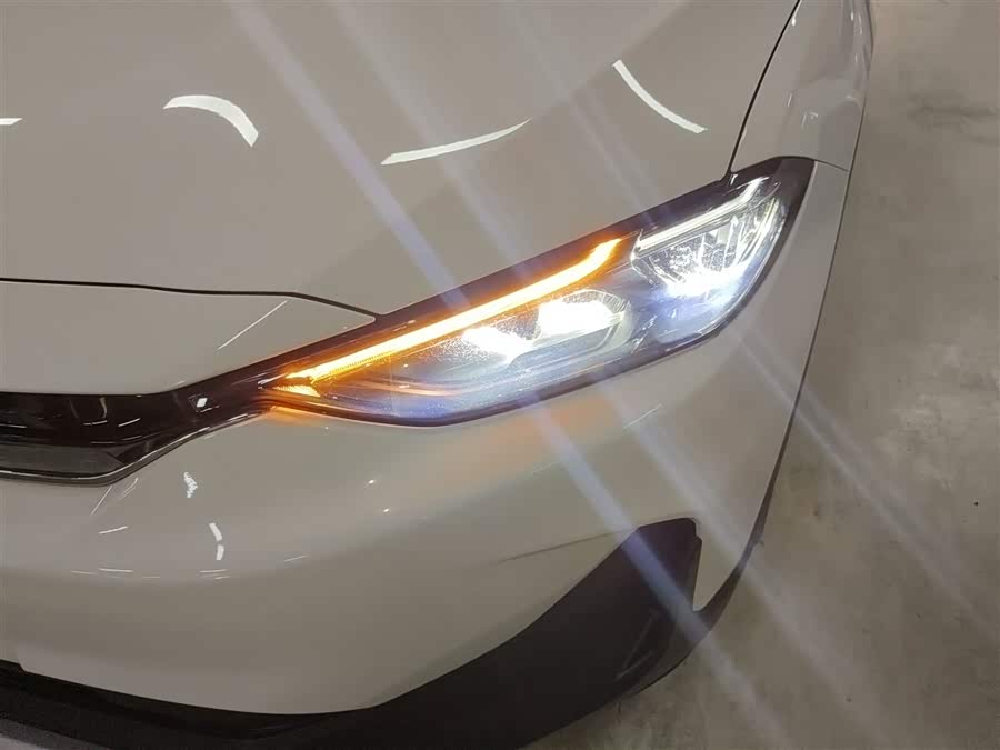 Chevrolet Charm 2023 car image #20