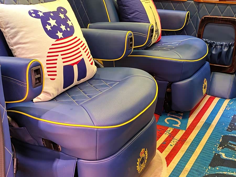 Ford E350 2010 car image #20