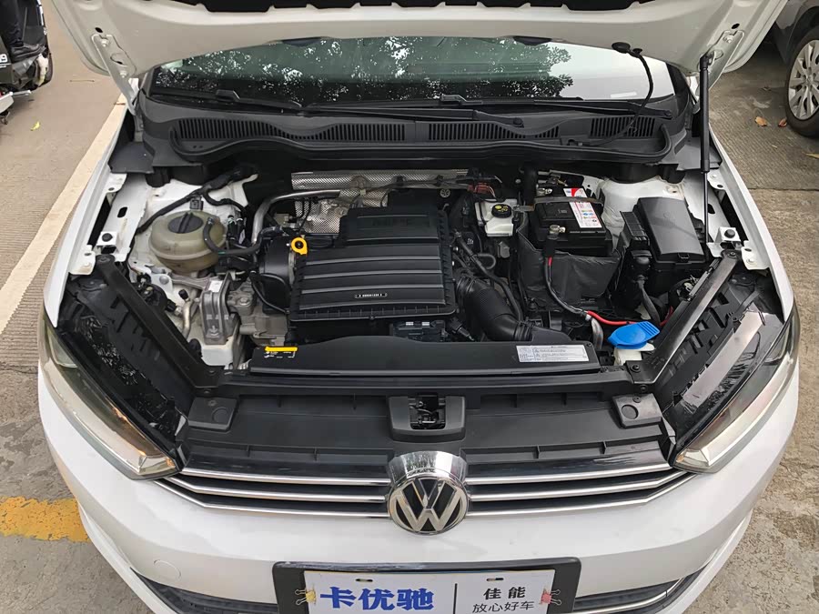 Volkswagen Golf Sportsvan 2018 car image #20
