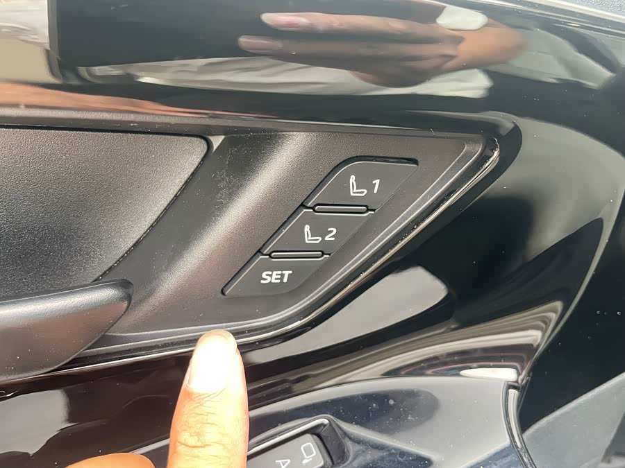 Toyota bZ4X 2022 immagine di auto #20