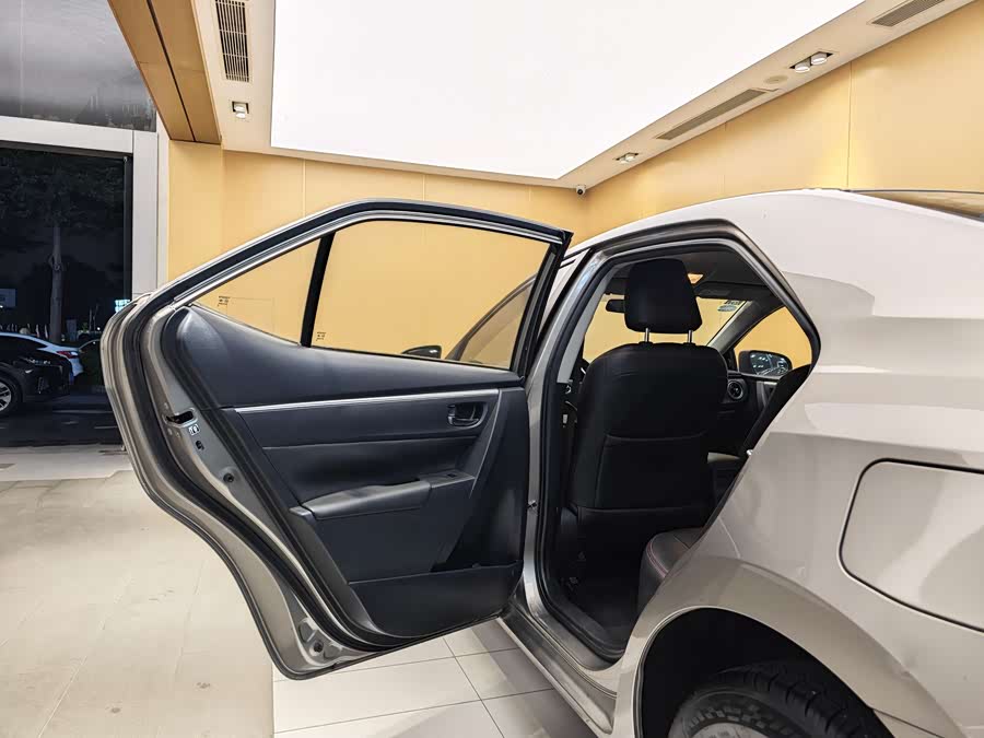 丰田 卡罗拉 2019 汽车图片 #20