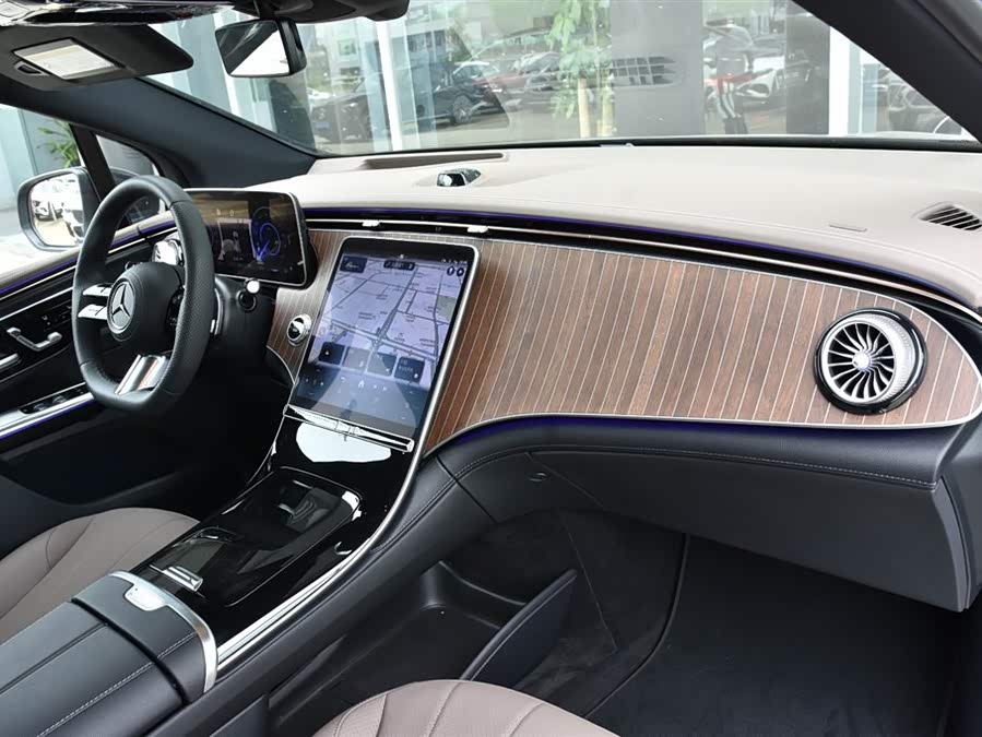 Mercedes-Benz EQE SUV 2025 car image #20