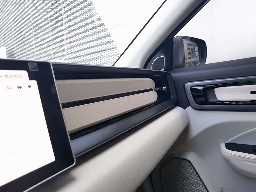 GEELY Monjaro MHEV 2022 car image #20