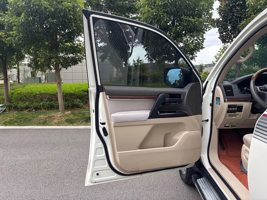 Toyota 2019 #20 Toyota 2019 car image #20