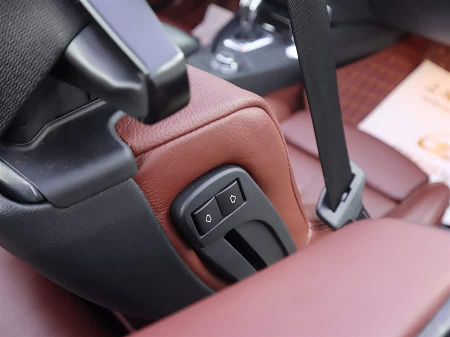 BMW 6 Series 2011 car image #20